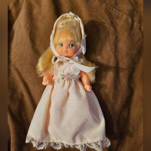Vintage 1976‎ Mattel Heart Family Blonde Green Eyes Baby Doll Rare Dress